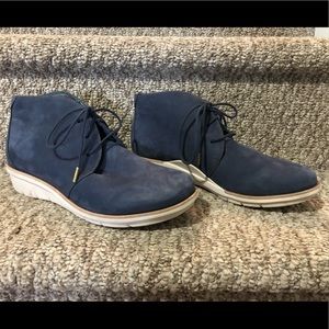 Dansko Joy Bootie in Blue Nubuck